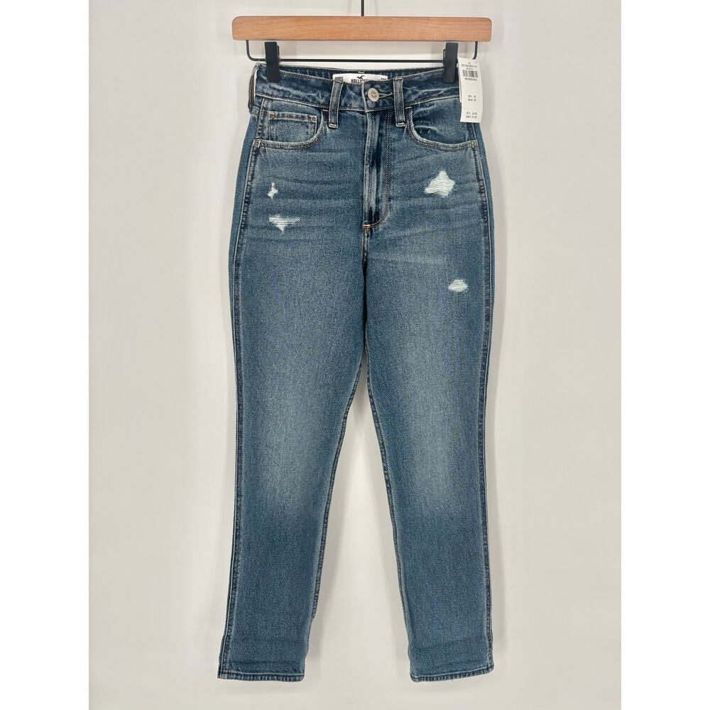 Hollister NWT Curvy Ultra High Rise Mom Jean Size 000S